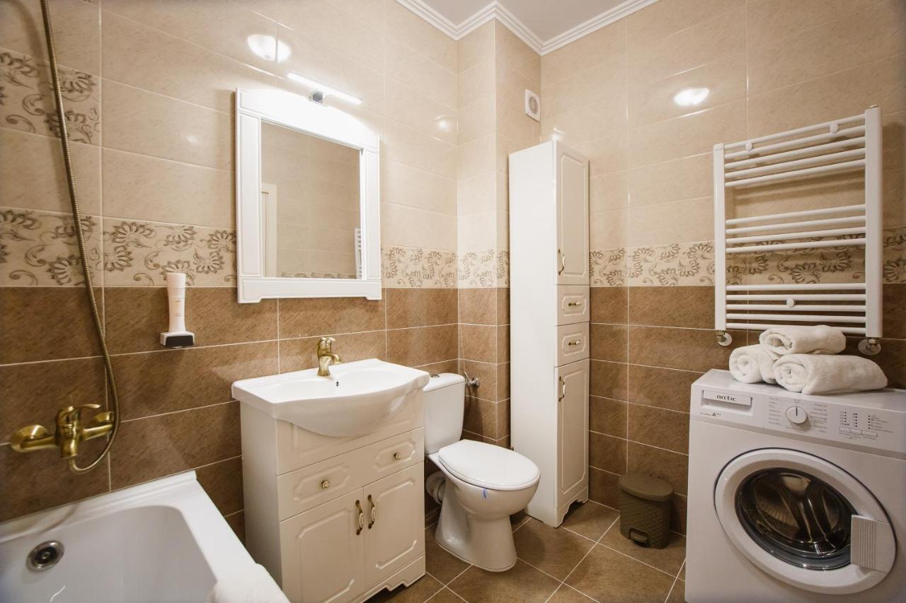 Bright & Elegant Central Apartment Oradea Buitenkant foto